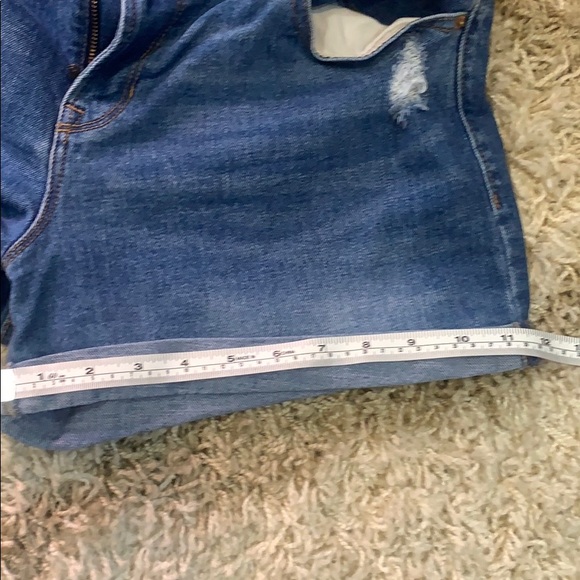 OLD NAVY Denim Shorts - Picture 6 of 6